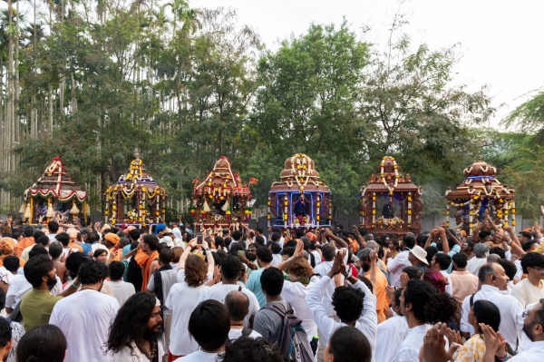 Mahashivaratri 2024 Devotees make pathayatra at Isha Yoga Center Aadi Yogi ratha yatra by 63 Nayanmars