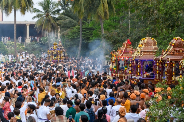 Mahashivaratri 2024 Devotees make pathayatra at Isha Yoga Center Aadi Yogi ratha yatra by 63 Nayanmars