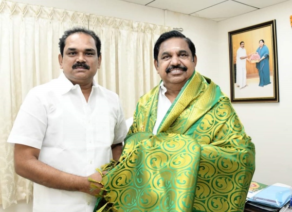 Edappadi palanisamy game to turn the community votes from south tamilnadu and delta districts