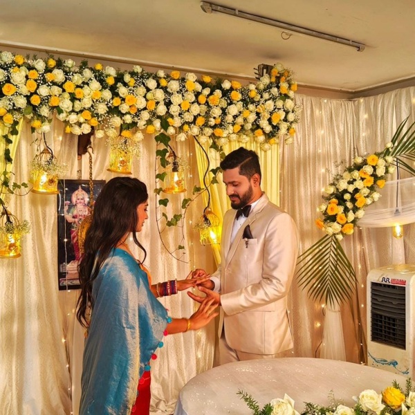 tamilum saraswathiyum serial Actress Akshitha Engagement