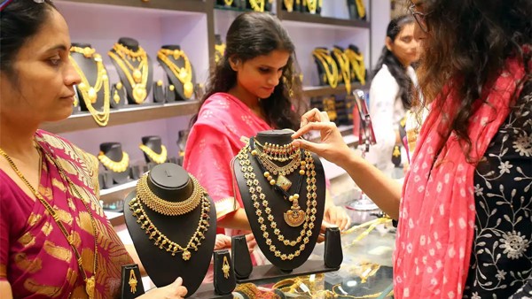 What is the reason for the unprecedented rise in gold prices A big event is about to happen