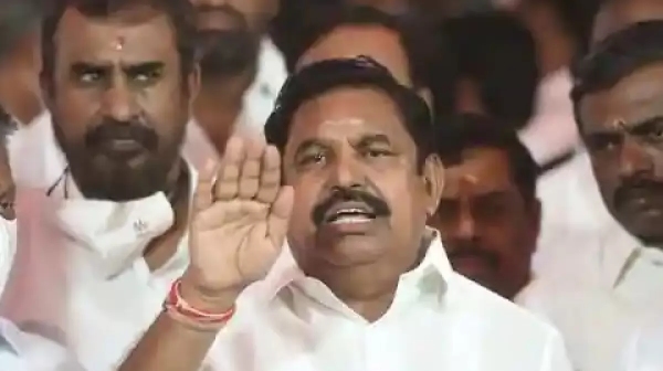 Lok Sabha Election 2024 Edappadi Palaniswami stop AIADMK Candidate to offer money for Aarthi Lok Sabha Election 2024 Edappadi Palaniswami stop AIADMK Candidate to offer money for Aarthi