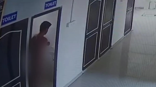 Maharashtra doctor with no cloths roams inside the government hospital and caught on CCTV