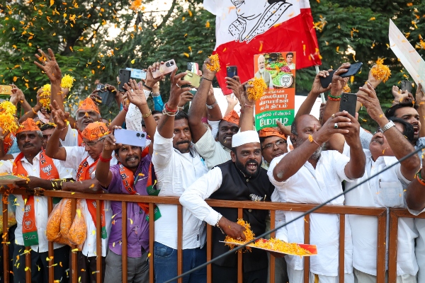 Why did PMK ignore the AIADMK alliance