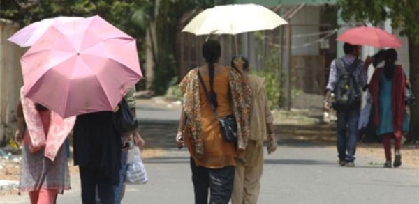Meteorological Center has warned that there will be more heat in Tamil Nadu for the next 2 days