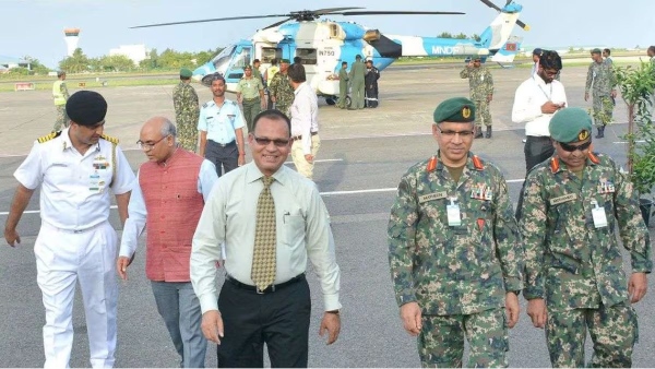 Indian military First batch handling helicopters leaves to India from Maldives