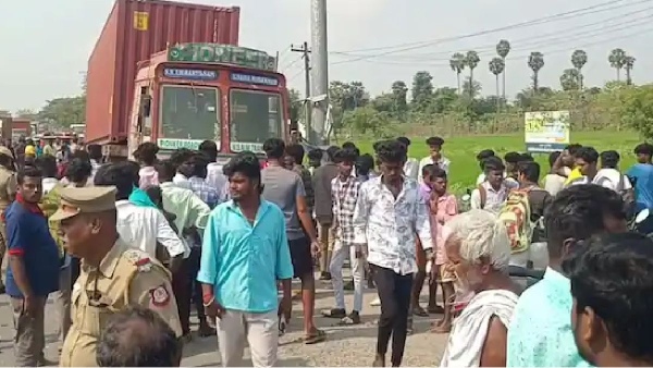 Chengalpattu bus Accident Today 4 students killed near Madhuranthakam Chengalpattu bus Accident Today 4 students killed near Madhuranthakam