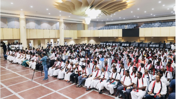 AIADMK former MLA and MP joined DMK today as lok sabha election approaching