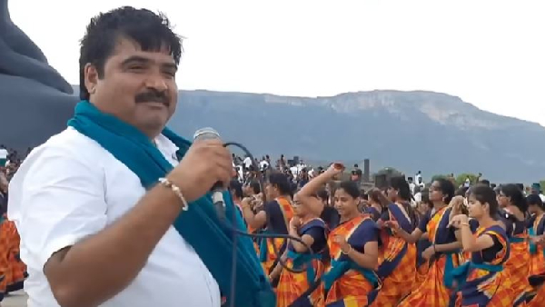 Valli Kummi in Mariamman worship