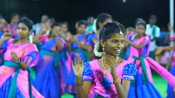 Valli Kummi in Mariamman worship