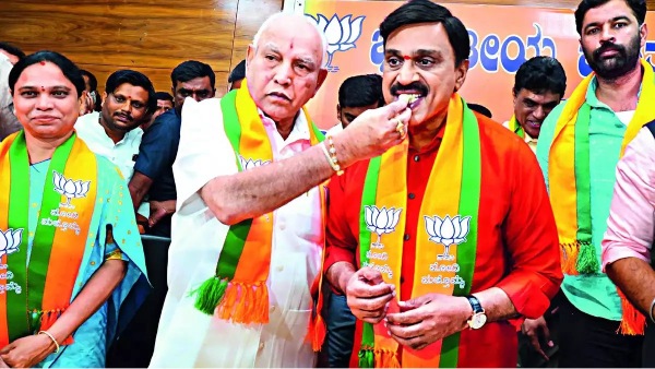 IT feels like returning to my mother s lap Says Janaradhana reddy after he joined BJP