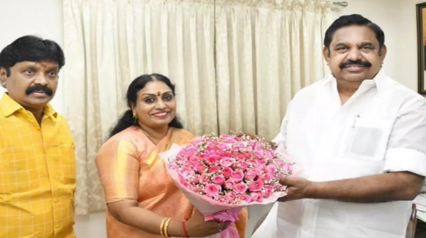 Sargunapandian daughter in law Shimla Muthucholan Joined AIADMK