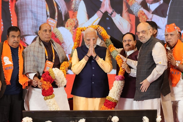 10 Lok Sabha constituencies to be marked Modi plan