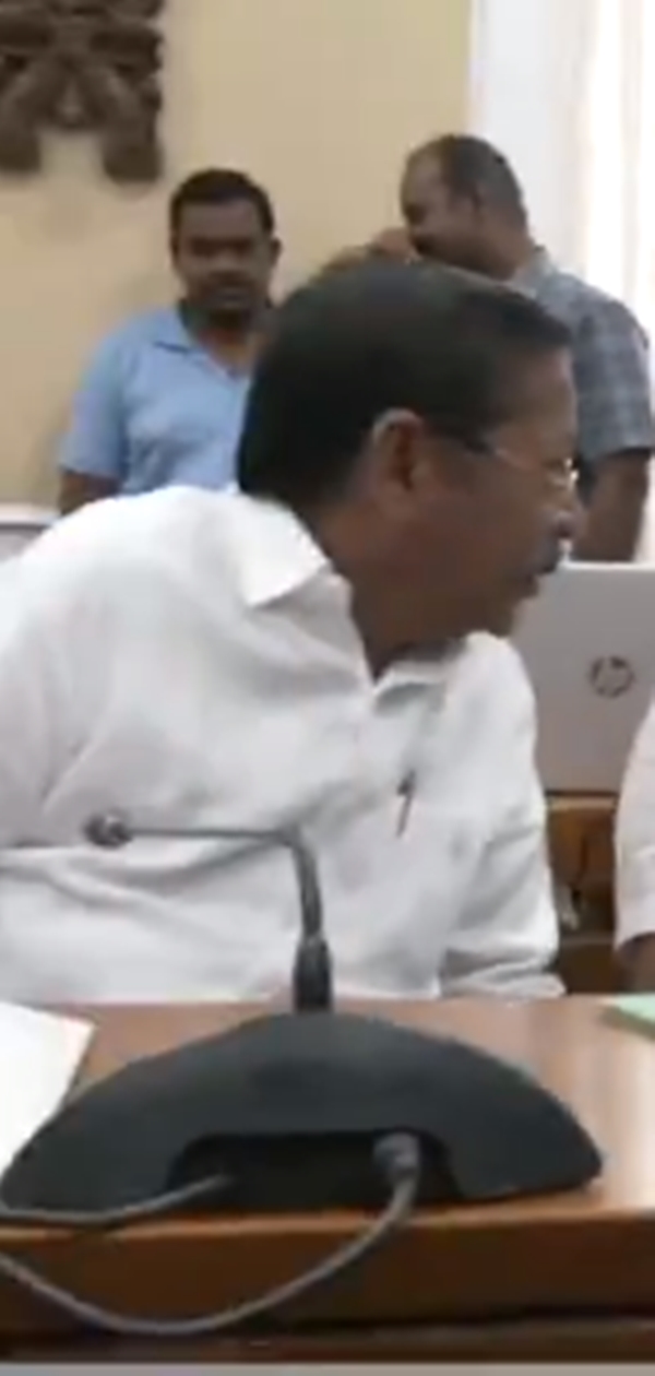 RS Bharthi vs Jayakumar A video of a funny talk in an election consultation meeting