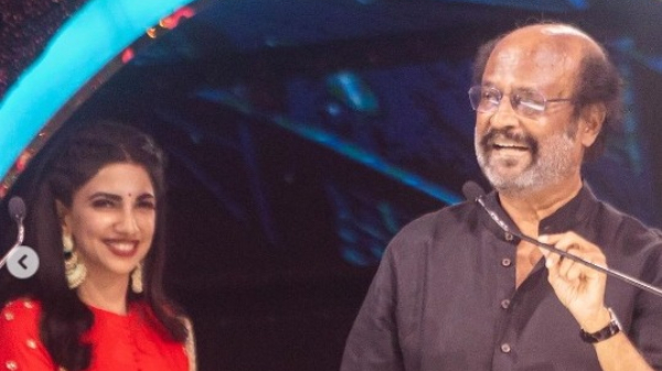 VJ Bhavana says that she has been waiting for three years to take a photo with Rajinikanth