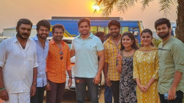 actor karthi in the Pandian Stores Season 2 serial shooting spot