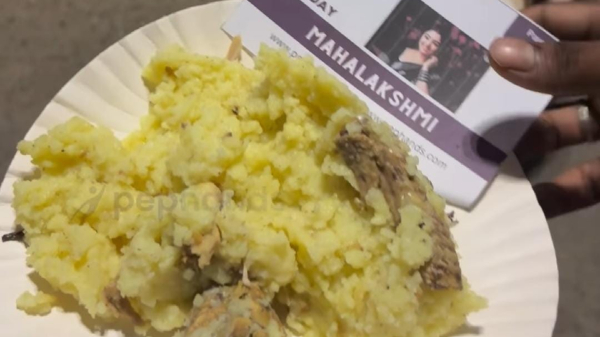 actress Mahalakshmi s birthday is placed on the dog s food plate