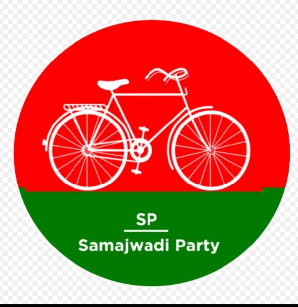 Three youths fight with Modi