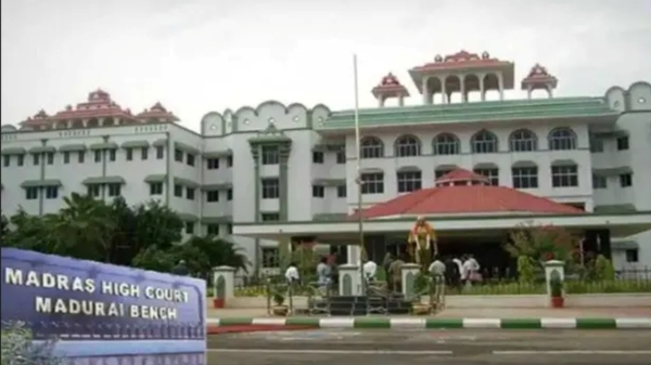 High court granted bail for hindu munnani executive who arrested for indecent behavior with woman police High court granted bail for hindu munnani executive who arrested for indecent behavior with woman police