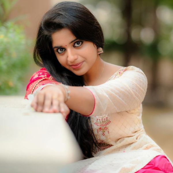 Ethirneechal Serial Actress Sathya Devarajan leave the serial she reply