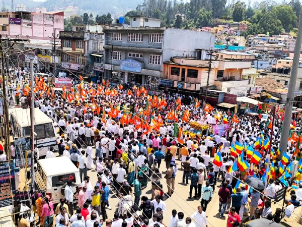 Lok Sabha Election Rush to file nomination led to tension between AIADMK-BJP Cadres in Nilgiri