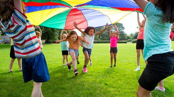 Kids Fun Activities and Pose Photos In Tamil During Summer Season