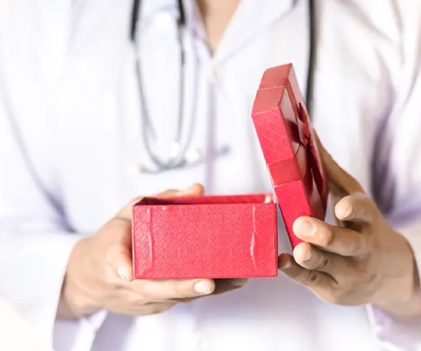 Government bans pharma firms gifts amp amp travel sponsorship for doctors Government bans pharma firms gifts amp amp travel sponsorship for doctors