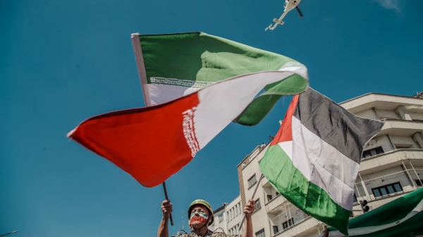 Iran warns US to stay away from attack on Israel