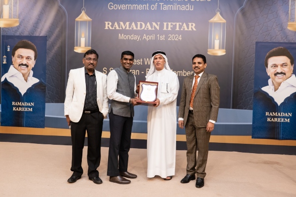 Ramadan fast was held by Tamilnadu Government s NRI Tamils Welfare Committee in Dubai