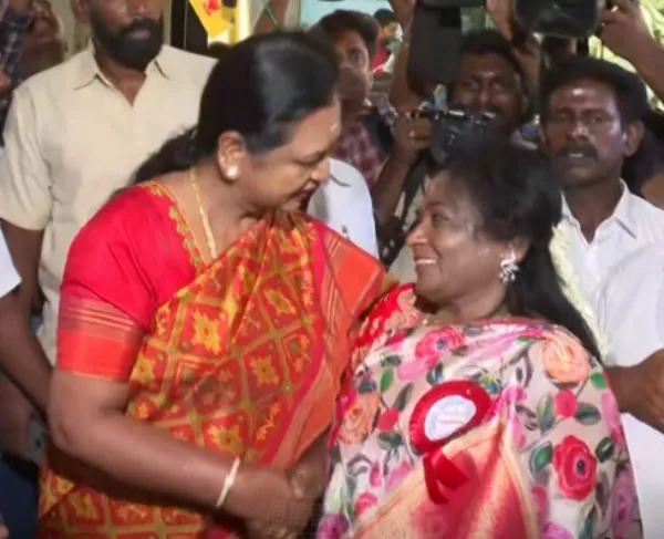 A similarity among the female celebrities who voted in the lok sabha elction 2024 in tamilnadu