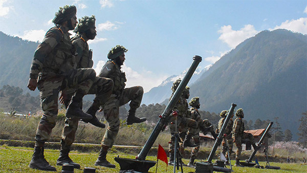  வெறும் 50 வீரர்கள்.. 