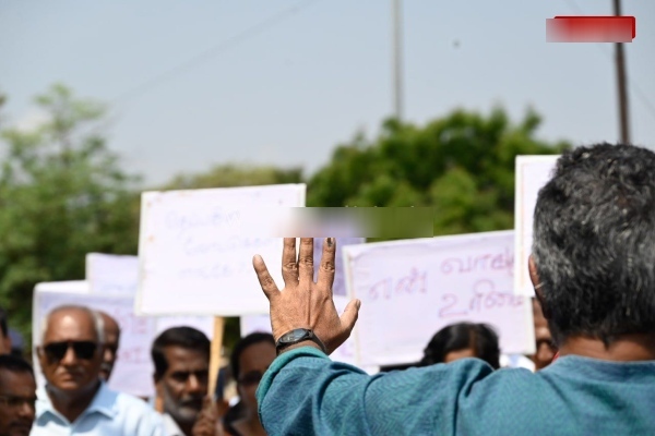 Protesters who already voted take part in No Vote demonstration by People for Annamalai Protesters who already voted take part in No Vote demonstration by People for Annamalai