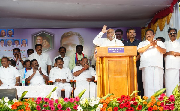 I never seen such a governor says Mallikarjun kharge in election campaign