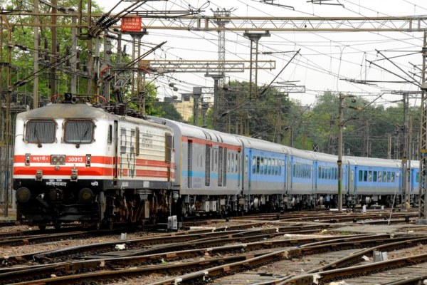 2 AC coaches will be add in Chennai egmore - Nellai Summer special Trains says southern Railway