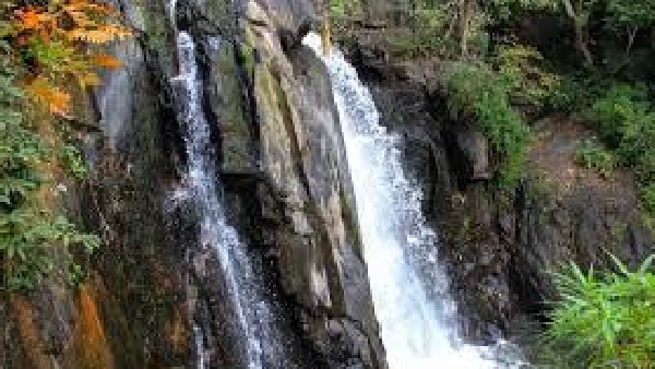 Dindigul has a beautiful and dangerous pullaveli waterfall