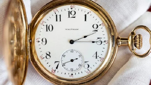 A Titanic passenger s gold wristwatch was auctioned for Rs 12 crore
