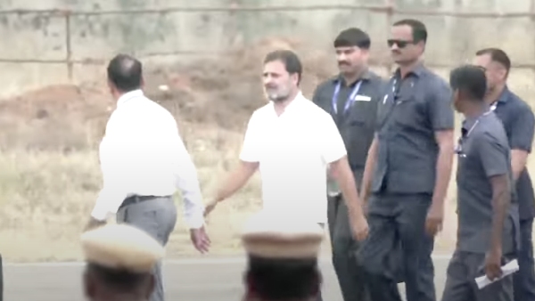 Congress rahul gandhi handshake with party candidates in Nellai