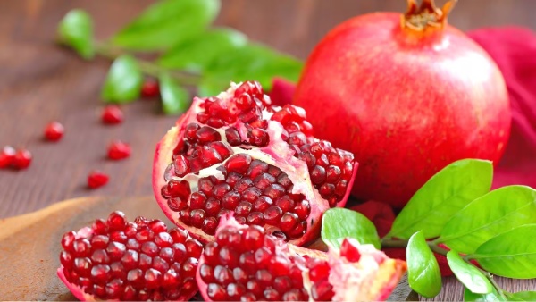 Amazing Medicinal Benefits in the Pomegranate and Do you now Healthy drink Pomegranate Juice is the cancer prevention Amazing Medicinal Benefits in the Pomegranate and Do you now Healthy drink Pomegranate Juice is the cancer prevention