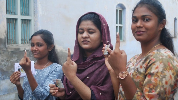 Fantastic incident in Tamil Nadu and 3 Dearest friends from trinity who voted at the same time in Erode Constitution