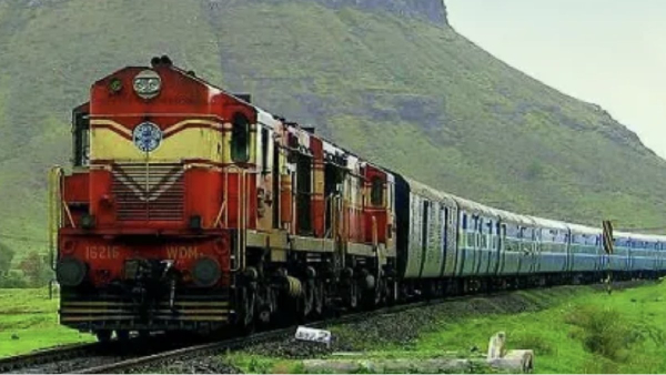 Indian Railways decide to run 9 000 Trips to deal with the rush of passengers during summer