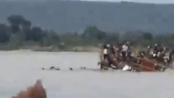 50 dead after boat capsizes in Central Africa river