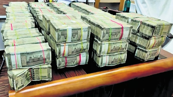 Rs 4 crore case Chennai Tambaram police sent summon to Nellai BJP candidate Nainar Nagendran and his aide