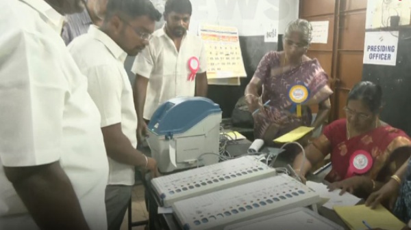 Lok sabha election 2024 Polling start at 7 am in 40 constituencies in tamilnadu puducherry