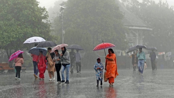 Meteorological department has announced that there will be rain with thunder and lightning for the next 3 days in Tamil Nadu