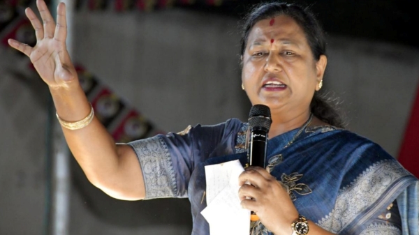DMDK General Secretary Premalatha Vijayakanth campaigned for the AIADMK candidate in Theni DMDK General Secretary Premalatha Vijayakanth campaigned for the AIADMK candidate in Theni