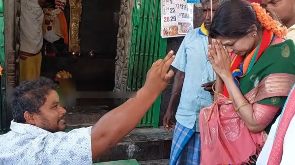 Is Sowmiya Anbumani will win Dharmapuri young man predictes at Dharmapuri Anjaneya Temple