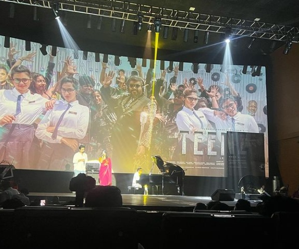 Actress Vanitha s daughter Jovika acted in Teenz movie