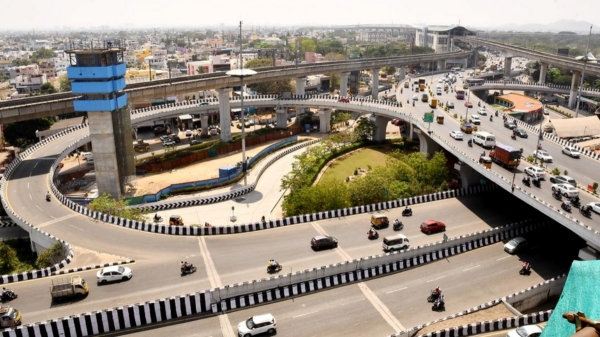 Chennai Metro Rail almost finishes Kathipara Flyover at 108 feet and two corridors in phase Chennai Metro Rail almost finishes Kathipara Flyover at 108 feet and two corridors in phase