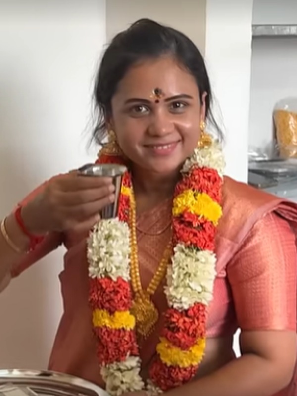 VJ Manimegalai celebrating the arrival of the new house he has built