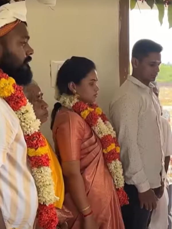 VJ Manimegalai celebrating the arrival of the new house he has built